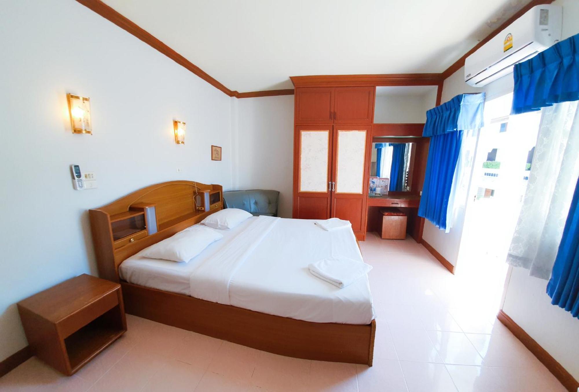 Break Point Hotel Patong Eksteriør bilde