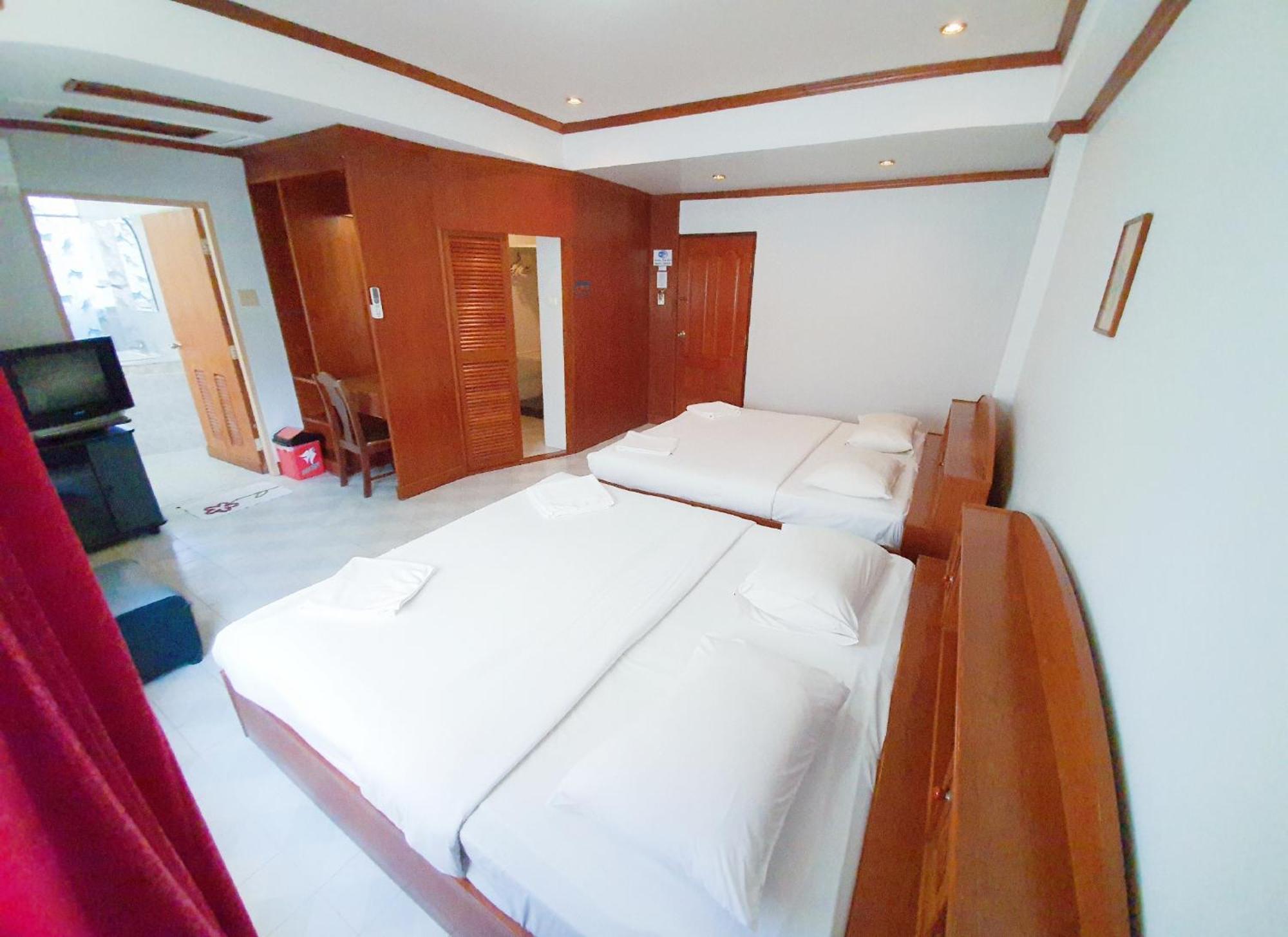 Break Point Hotel Patong Eksteriør bilde