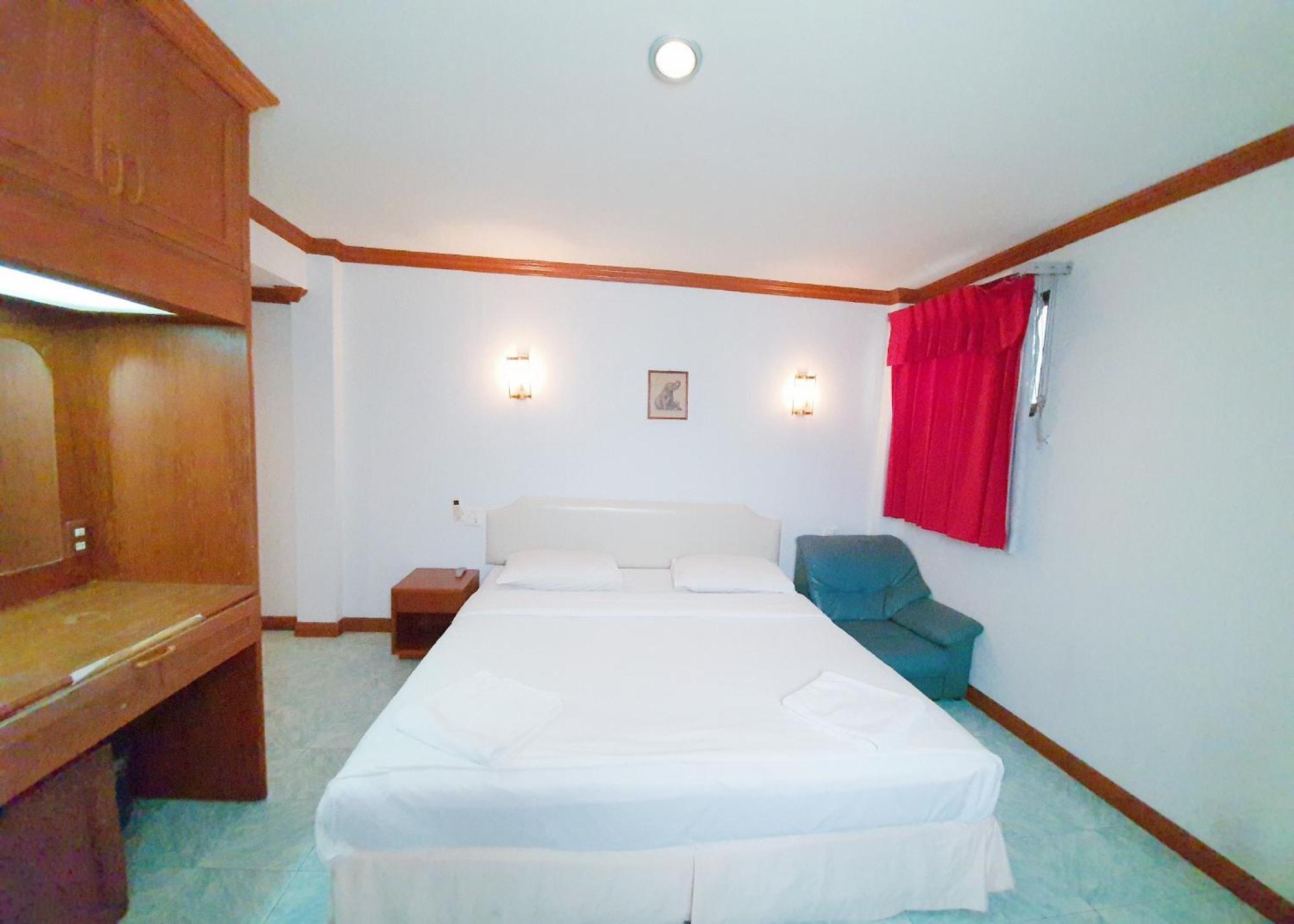 Break Point Hotel Patong Eksteriør bilde