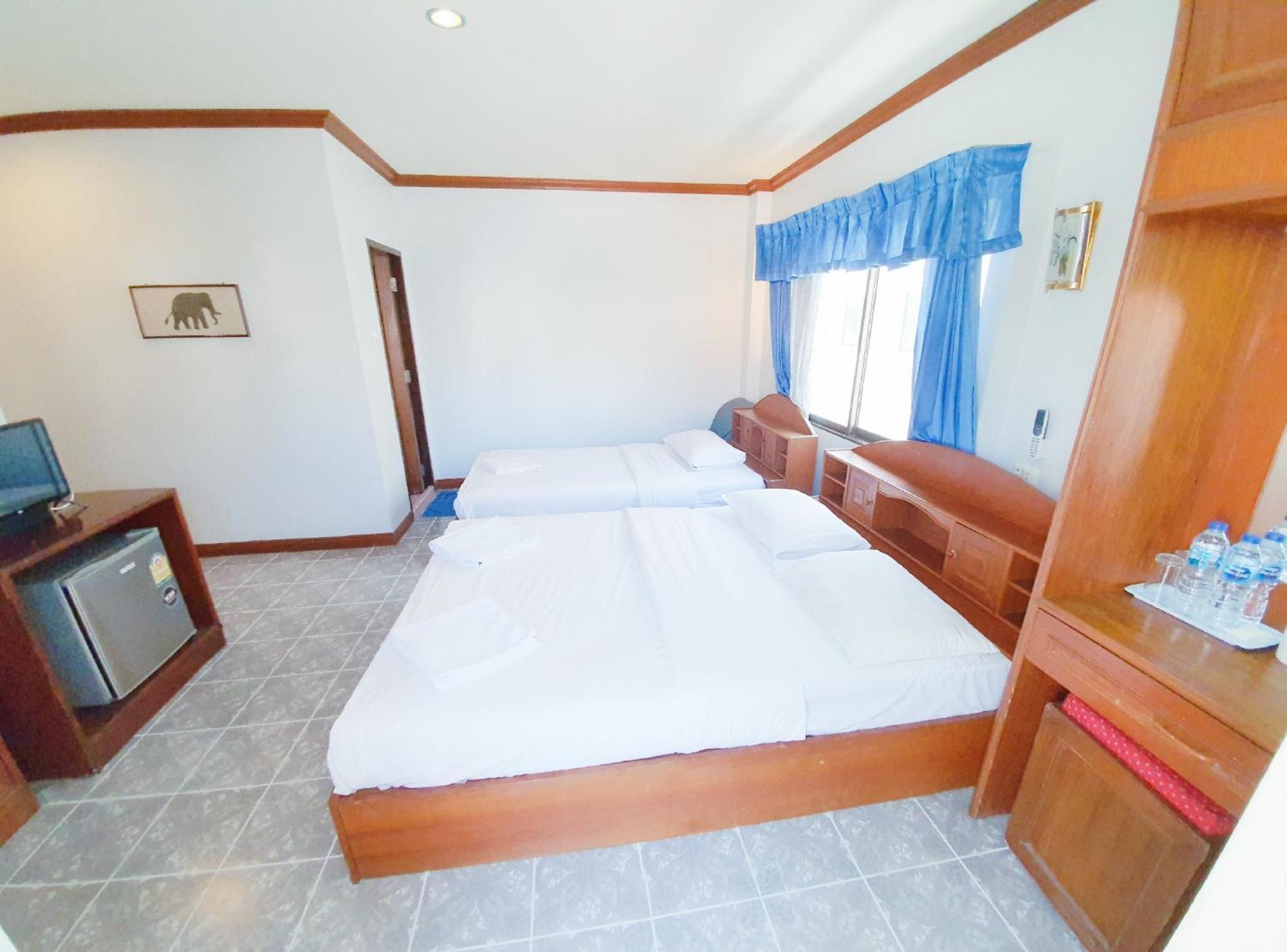 Break Point Hotel Patong Eksteriør bilde