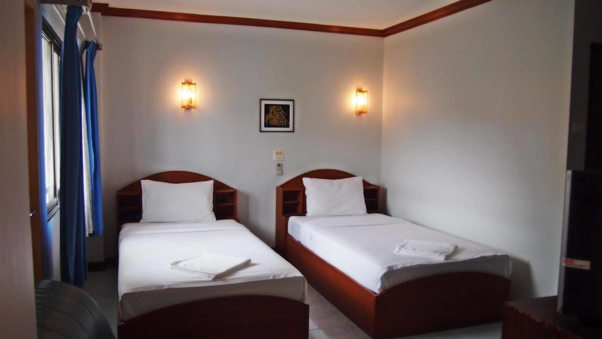 Break Point Hotel Patong Eksteriør bilde
